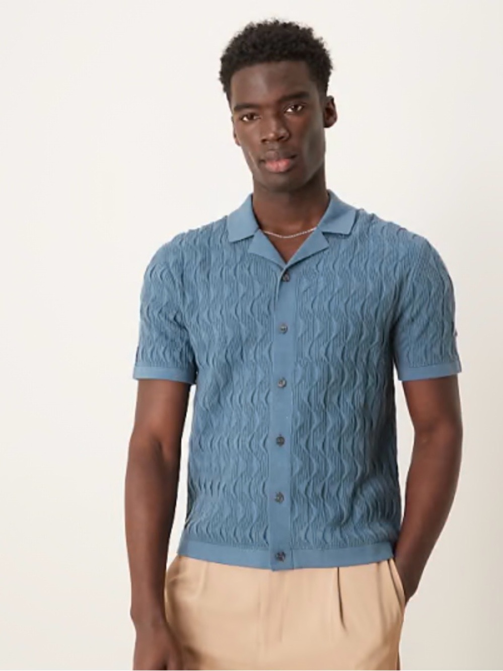 Abercrombie knit short sleeve button up 
Large
